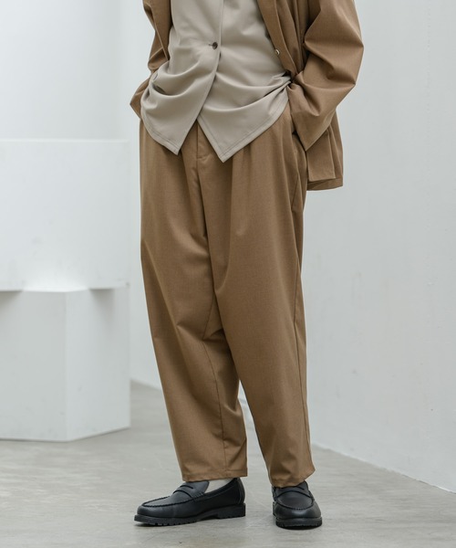 Alcindor Materials(アルシンダーマテリアルズ)の「two tuck slacks/2タックスラックス(その他パンツ・メンズ・ベージュ/ブラウン・MEDIUM/LARGE)」の20枚目の写真