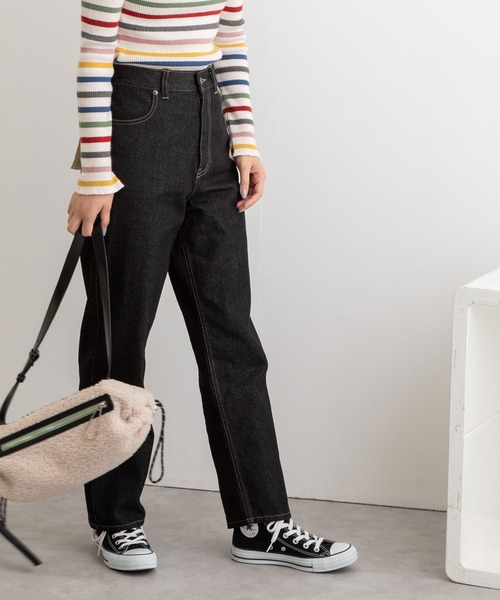 POU DOU DOU（プードゥドゥ）の「ストレートパンツ（デニムパンツ・レディース・ブラック/インディゴブルー/パープル系その他・3）」の6枚目の写真
