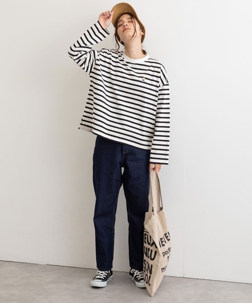 POU DOU DOU（プードゥドゥ）の「ストレートパンツ（デニムパンツ・レディース・ブラック/インディゴブルー/パープル系その他・3）」の21枚目の写真