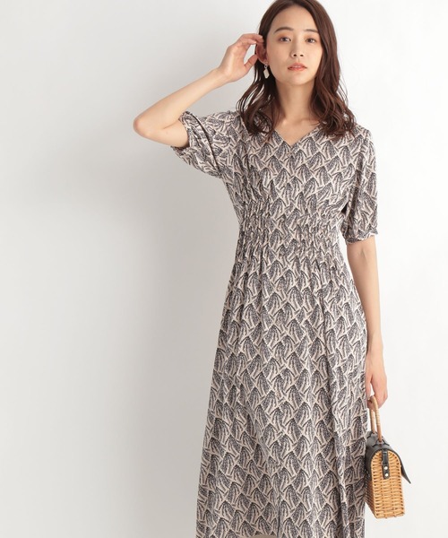 Andemiu(アンデミュウ)の「ガラフロントオープンワンピース235188(ワンピース・レディース・ネイビー/ライトベージュ・FREE)」の2枚目の写真