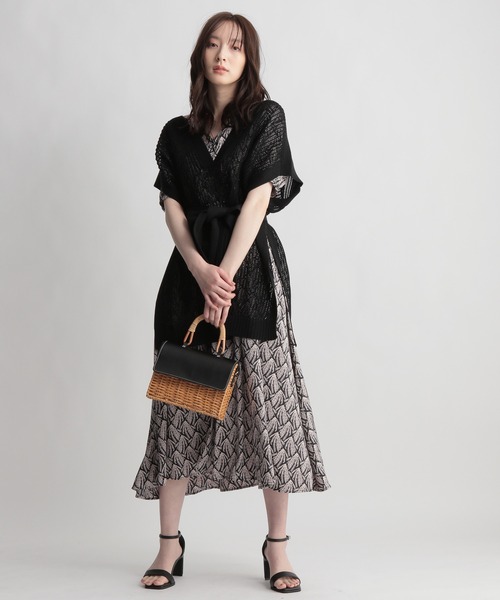 Andemiu(アンデミュウ)の「ガラフロントオープンワンピース235188(ワンピース・レディース・ネイビー/ライトベージュ・FREE)」の11枚目の写真