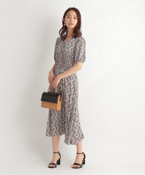 Andemiu(アンデミュウ)の「ガラフロントオープンワンピース235188(ワンピース・レディース・ネイビー/ライトベージュ・FREE)」の21枚目の写真