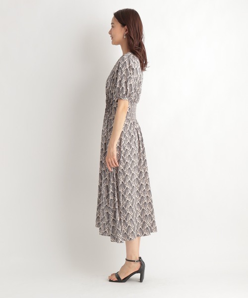 Andemiu(アンデミュウ)の「ガラフロントオープンワンピース235188(ワンピース・レディース・ネイビー/ライトベージュ・FREE)」の15枚目の写真