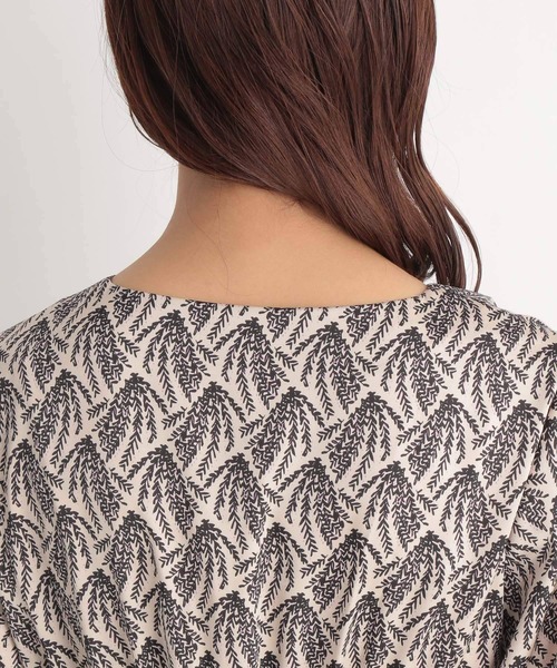 Andemiu(アンデミュウ)の「ガラフロントオープンワンピース235188(ワンピース・レディース・ネイビー/ライトベージュ・FREE)」の7枚目の写真