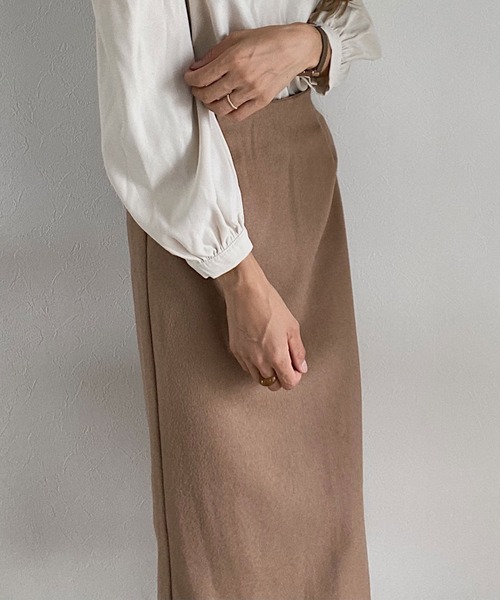 LAUIR（ラウアー）の「バックゴムタイトロングスカート（スカート・レディース・ブラック/ベージュ/グレー/ブラック系その他/ブラウン系その他/ブラウン系その他2・MEDIUM/LARGE/X-LARGE）」の6枚目の写真