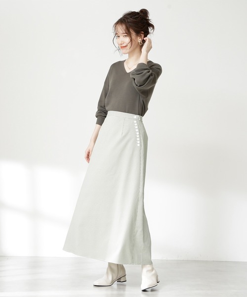 N.（N. Natural Beauty Basic）（エヌエヌナチュラルビューティーベーシック）の「◆ウールベーシック総針Ｖネックニット（ニット/セーター・レディース・ブラック/グレー/オートミール/ライトグリーン/ブルー/パープル/ダークパープル/グリーン・MEDIUM）」の15枚目の写真