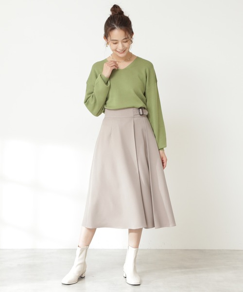 N.（N. Natural Beauty Basic）（エヌエヌナチュラルビューティーベーシック）の「◆ウールベーシック総針Ｖネックニット（ニット/セーター・レディース・ブラック/グレー/オートミール/ライトグリーン/ブルー/パープル/ダークパープル/グリーン・MEDIUM）」の22枚目の写真