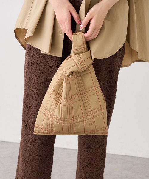 PUAL CE CIN（ピュアルセシン）の「ＱＵＩＬＴＩＮＧ　ＣＨＥＣＫ　ＭＡＲＣＨＥ　ＢＡＧ（ショルダーバッグ・レディース・グレー/ネイビー/ベージュ/ブルー・FREE）」の2枚目の写真