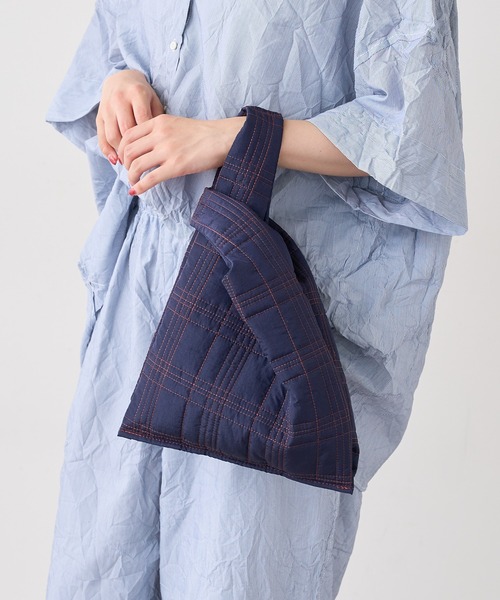 PUAL CE CIN（ピュアルセシン）の「ＱＵＩＬＴＩＮＧ　ＣＨＥＣＫ　ＭＡＲＣＨＥ　ＢＡＧ（ショルダーバッグ・レディース・グレー/ネイビー/ベージュ/ブルー・FREE）」の3枚目の写真