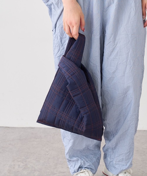 PUAL CE CIN（ピュアルセシン）の「ＱＵＩＬＴＩＮＧ　ＣＨＥＣＫ　ＭＡＲＣＨＥ　ＢＡＧ（ショルダーバッグ・レディース・グレー/ネイビー/ベージュ/ブルー・FREE）」の21枚目の写真