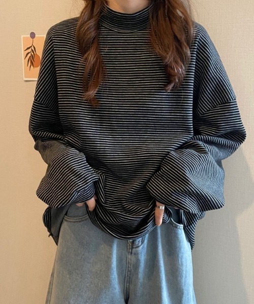 Diosfront(ディオスフロント)の「ハーフボーダーハイネックボリュームスリーブロンTee(Tシャツ/カットソー・レディース・ホワイト/ブラック/ブラウン・FREE)」の4枚目の写真