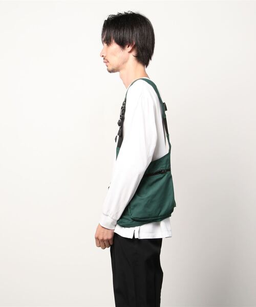 FULL-BK(フルビーケー)の「RAVE VEST(ベスト・メンズ・ブラック/グリーン・FREE)」の5枚目の写真