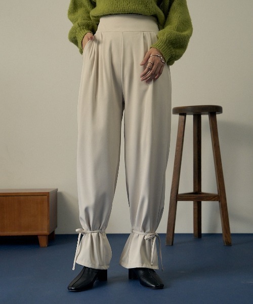 VANNIE U（ヴァニーユー）の「キャンディストレートパンツ（その他パンツ・レディース・ネイビー/ブラウン/アイボリー・FREE/S）」の6枚目の写真