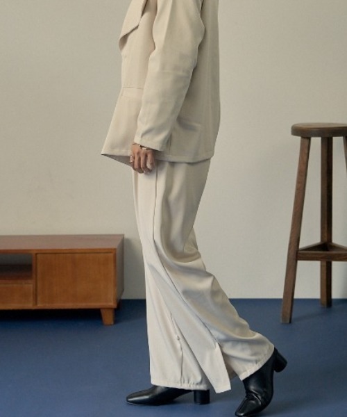 VANNIE U（ヴァニーユー）の「キャンディストレートパンツ（その他パンツ・レディース・ネイビー/ブラウン/アイボリー・FREE/S）」の15枚目の写真