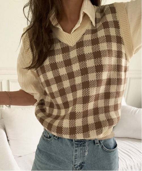 NANING9（ナンニング）の「NANING9 チェックパターンニットベスト（ベスト・レディース・ブラック/ダークベージュ・FREE）」の5枚目の写真