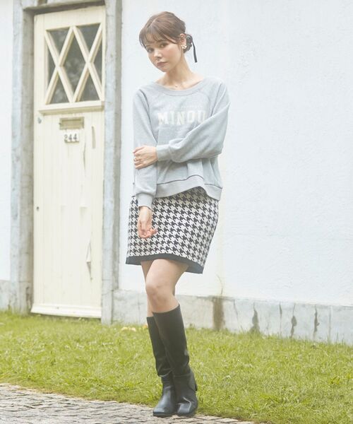 MAJESTIC LEGON（マジェスティックレゴン）の「アソートロゴスウェット（スウェット・レディース・ピンクベージュ/グレー/ブルー/アイボリー・MEDIUM）」の10枚目の写真