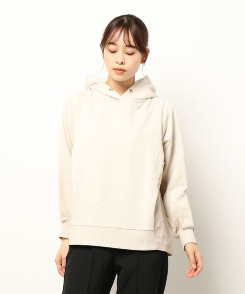 INTERPLANET(インタープラネット)の「バックデザインパーカー(パーカー・レディース・グリーン/チャコールグレー/ナチュラル・FREE)」の3枚目の写真