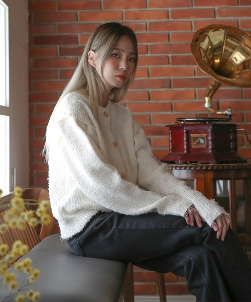 UNE MANSION(ユヌマンション)の「スリットブーツカットデニムパンツ(デニムパンツ・レディース・ブラック/ブルー・SMALL/MEDIUM/LARGE)」の9枚目の写真