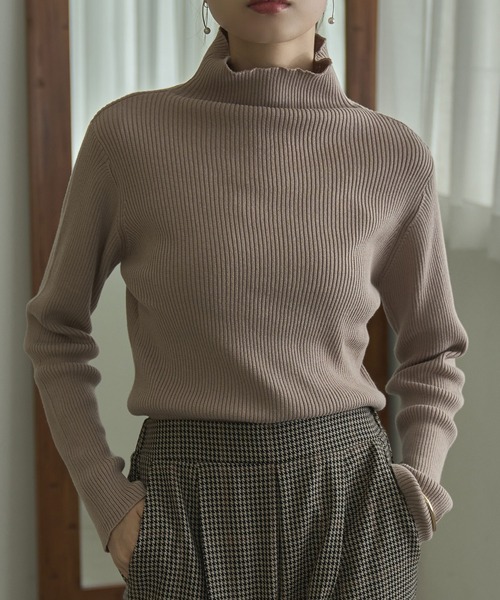 etoll.（エトル）の「タートルネックリブニット（ニット/セーター・レディース・ブラック/ダークグリーン/杢グレー/バーガンディー/グレイッシュベージュ・LL/4L/M）」の3枚目の写真