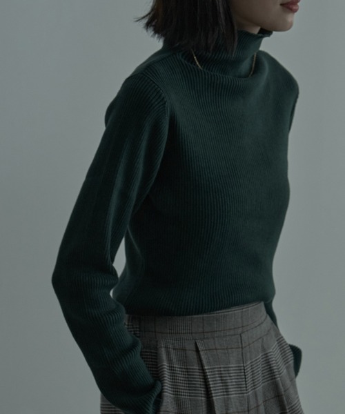 etoll.（エトル）の「タートルネックリブニット（ニット/セーター・レディース・ブラック/ダークグリーン/杢グレー/バーガンディー/グレイッシュベージュ・LL/4L/M）」の17枚目の写真