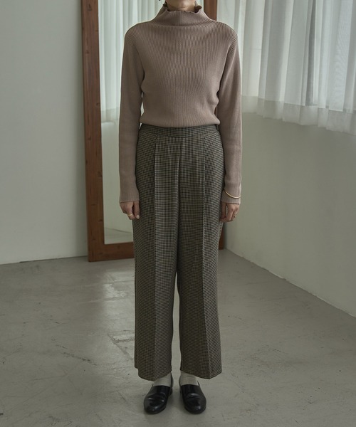 etoll.（エトル）の「タートルネックリブニット（ニット/セーター・レディース・ブラック/ダークグリーン/杢グレー/バーガンディー/グレイッシュベージュ・LL/4L/M）」の7枚目の写真