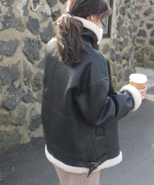 emi+(エミプラス)の「ボアブルゾンジャケット(ブルゾン・レディース・ブラック/ブラウン/グレー/カーキ/チャコールグレー/アイボリー・S/M/L/XL)」の12枚目の写真