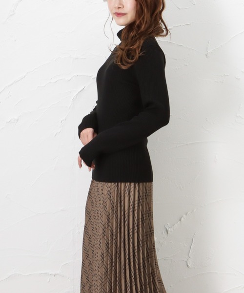 NAVY(ネイビー)の「洗えるニット 12Gタートルネックリブプルオーバー(ニット/セーター・レディース・ブラック/ホワイト/ブラウン・M/L)」の12枚目の写真