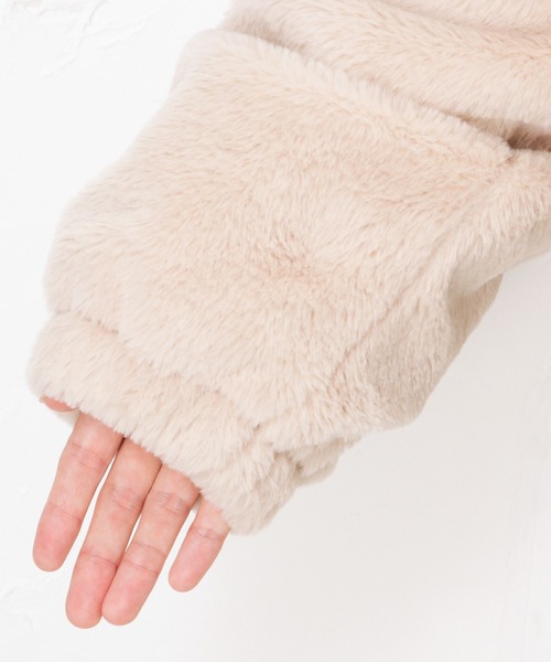 Howdy Marie（ハウディ―マリー）の「ノーカラー ファーブルゾン（ブルゾン・レディース・ベージュ/グレー/ブラウン・フリー）」の14枚目の写真