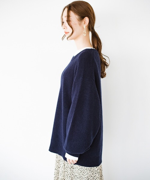 haco!（ハコ）の「コーデの縁の下の力持ち！「シンプルなのになんだかオシャレに見える」を目指してディテールにこだわった　とにかく頼れる定番ニット by who made me（ニット/セーター・レディース・ネイビー/レッド/ブラウン・SMALL/MEDIUM/X-LARGE/LARGE）」の11枚目の写真
