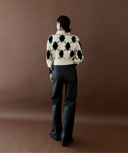 by muni:r(バイ ムニール)の「ハイウエストレザーライクストレートパンツ(その他パンツ・レディース・ブラック・SMALL/MEDIUM)」の10枚目の写真