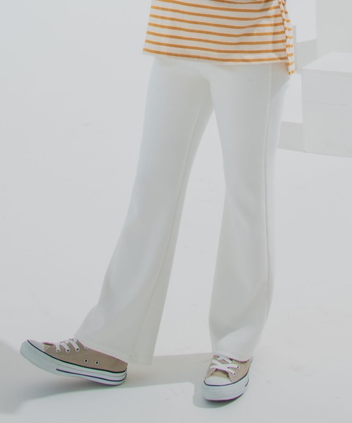 CHOCOA(チョコア)の「マタニティリラックス裾ワイドシンプルパンツ(マタニティウェア/グッズ・レディース・ブラック/アイボリー・MEDIUM/LARGE)」の5枚目の写真