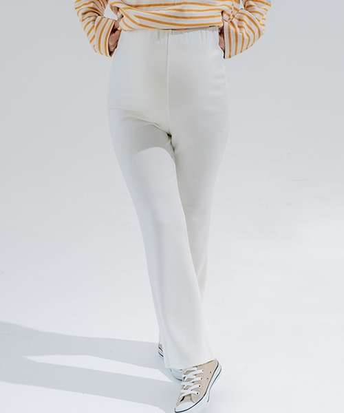 CHOCOA(チョコア)の「マタニティリラックス裾ワイドシンプルパンツ(マタニティウェア/グッズ・レディース・ブラック/アイボリー・MEDIUM/LARGE)」の7枚目の写真