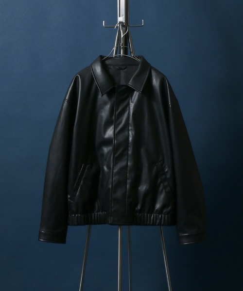 ANPAS（アンパス）の「Synthetic Leather Fly Front Blouson Jacket/フェイクレザー 比翼仕立て ブルゾン ジャケット（ブルゾン・メンズ・ブラック/アッシュブラウン・LL/M/L）」の2枚目の写真