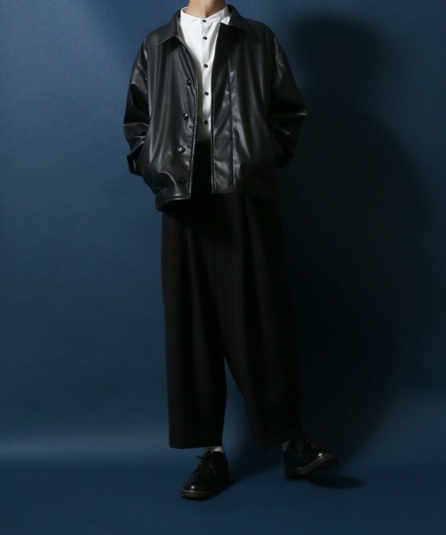 ANPAS（アンパス）の「Synthetic Leather Fly Front Blouson Jacket/フェイクレザー 比翼仕立て ブルゾン ジャケット（ブルゾン・メンズ・ブラック/アッシュブラウン・LL/M/L）」の21枚目の写真