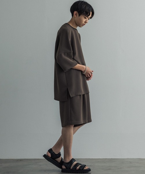 WYM × ATTACHMENT（ウィム×アタッチメント）の「EASY WIDE TUCK SHORTS（その他パンツ・メンズ・ブラウン/グレー系・S/M/L）」の17枚目の写真