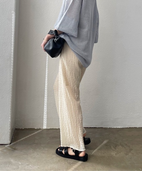 Shelly island(シェリーアイランド)の「シャーリングシアーイージーパンツ(その他パンツ・レディース・ホワイト/ブラック/パープル・FREE/M)」の6枚目の写真