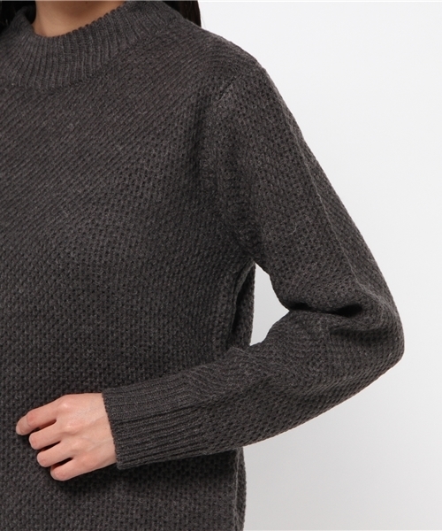 mystic（ミスティック）の「ハイネックタック編みプルオーバー（ニット/セーター・レディース・チャコールグレー/ブルー/オフホワイト/キャメル・ﾌﾘ-）」の8枚目の写真