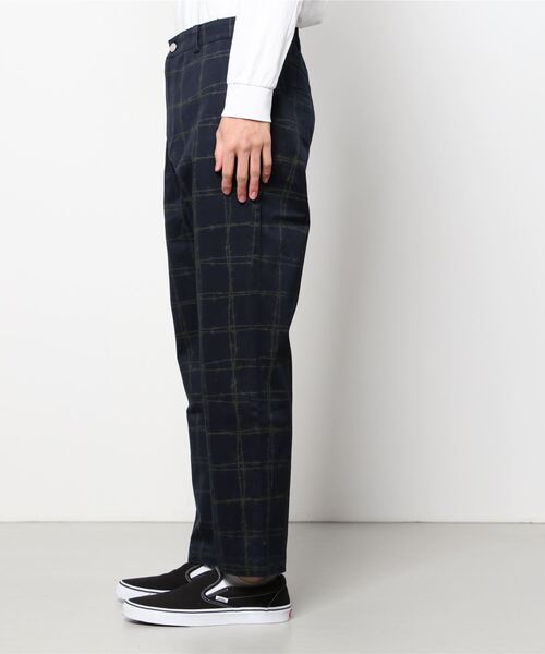MAHAGRID（マハグリッド）の「【mahagrid】WIRE CHINO PANT / マハグリッド ワイヤー プリント チノパンツ（チノパンツ・メンズ・ベージュ/ネイビー・MEDIUM/LARGE）」の8枚目の写真