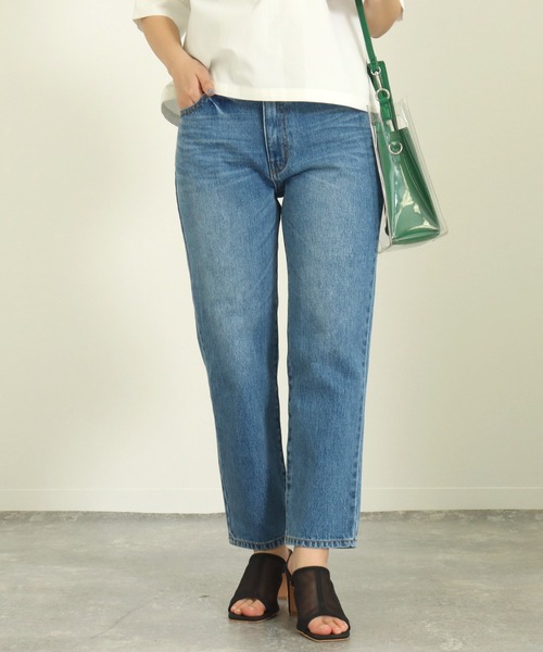 AULI（アウリィ）の「【低身長向けサイズ】スリムストレートデニムパンツ（デニムパンツ・レディース・ライトブルー/インディゴブルー/ブルー・S/XS/XXS）」の3枚目の写真