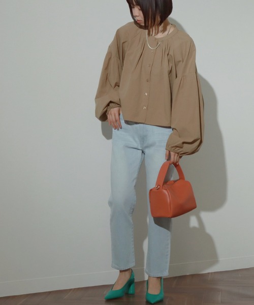 AULI（アウリィ）の「【低身長向けサイズ】スリムストレートデニムパンツ（デニムパンツ・レディース・ライトブルー/インディゴブルー/ブルー・S/XS/XXS）」の6枚目の写真