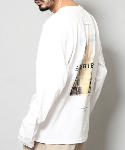 CERCA（チェルカ）の「BEYES/バックフォトプリント ロングスリーブ クルーネックTシャツ（Tシャツ/カットソー・メンズ・ホワイト/ブラック/サックスブルー・MEDIUM/LARGE）」の4枚目の写真