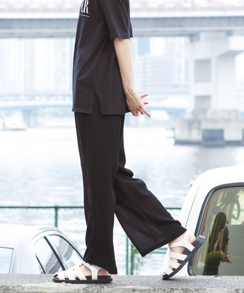 シャイニープレーンソリッド イージーストレートパンツ　ブラック for/c（フォーシー）の「[低身長向けサイズ有]速乾イージー