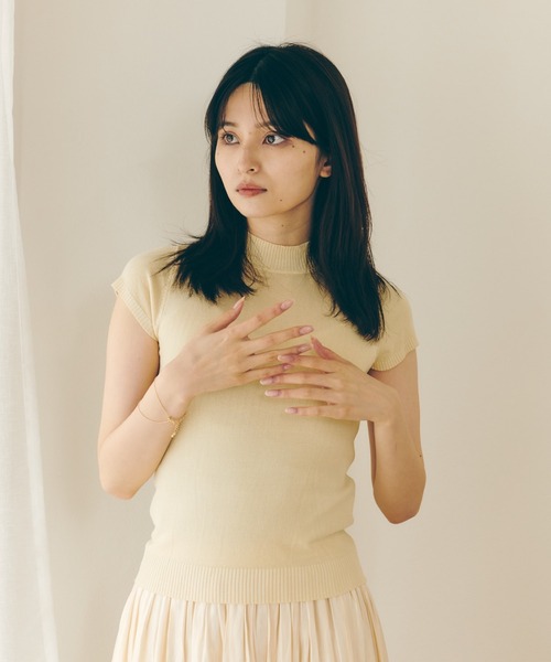 Lamoa(ラモア)の「Lamoa/ベーシック ハーフスリーブ ニット トップス(ニット/セーター・レディース・ホワイト/ブラック/ブラウン/アイボリー/グリーン/ダークグリーン/イエロー/レッド/ワインレッド/ブルー・FREE)」の18枚目の写真