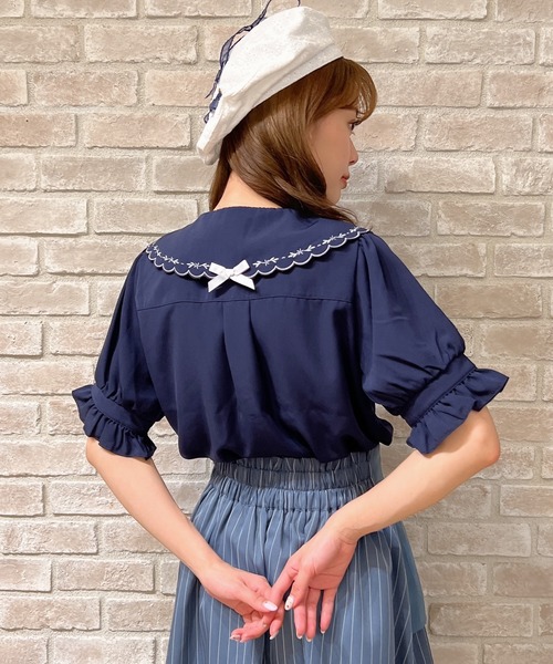★未使用★axes femme  ラプンツェルコラボ スカラップ襟刺繍ブラウス ☆未使用☆axes femme ラプンツェルコラボ スカラップ襟刺繍 ブラウス