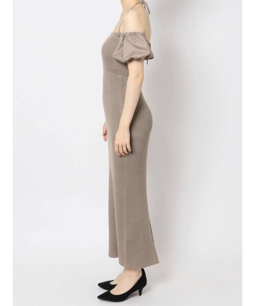 GYDA（ジェイダ）の「バッククロス オフショルニットワンピース（ワンピース・レディース・ブラック/ベージュ・FREE）」の18枚目の写真