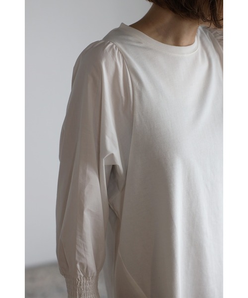 Bonjour Sagan(ボンジュールサガン)の「ボリュームスリーブドッキングT(Tシャツ/カットソー・レディース・チャコールグレー/オフホワイト・FREE)」の8枚目の写真