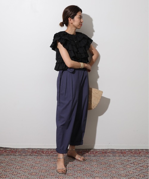 IENA.LA.BOUCLE 〈ローンフリルブラウス〉