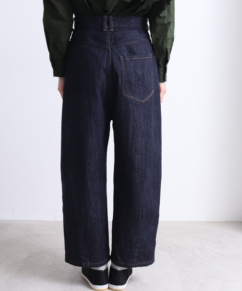 yuni(ユニ )の「Cotton denim 5PKT cocoon pants(デニムパンツ yuni(ユニ )の「Cotton denim 5PKT cocoon pants(デニムパンツ