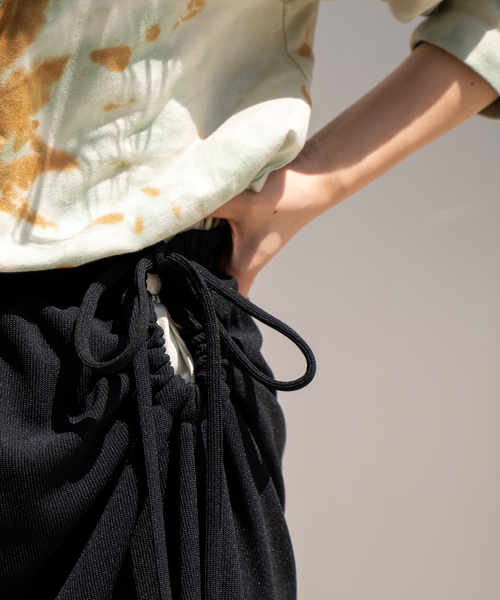 JOINT WORKS（ジョイントワークス）の「J-ウエストホールスカート（スカート・レディース・ブラック/カーキ・FREE）」の3枚目の写真