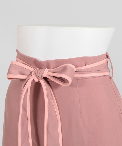 Julia Boutique（ジュリアブティック）の「リボン付きパイピングタイトスカート/21727（スカート・レディース・ピンク/ブルー・ONE）」の16枚目の写真